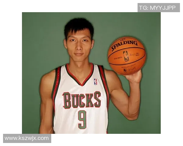 他是一个篮球明星在赛场上闪耀光芒成为年轻人的偶像与榜样